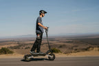 T10 Portable E-Scooter 900W Peak Power 48V 13.5/18 Ah Battery Electric Scooter for Adults 11inch Off-road Tire Scooters Electric