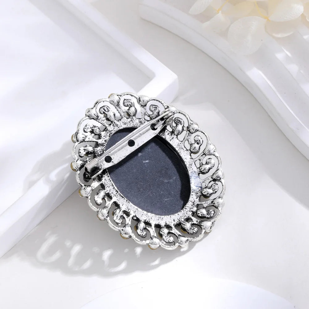 Vintage Victorian Design Queen's Cameo Brooch Pin, Antique Wedding Beauty Jewelry Gift, Elegant Style