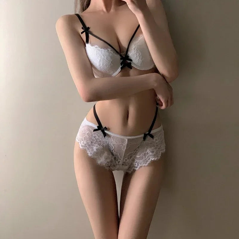 YUQI Alluring Japanese Lolita Lingerie Set Sweet Tea Mousse Bra & Knickers Lace Suspenders Free Shipping Bridal Valentine