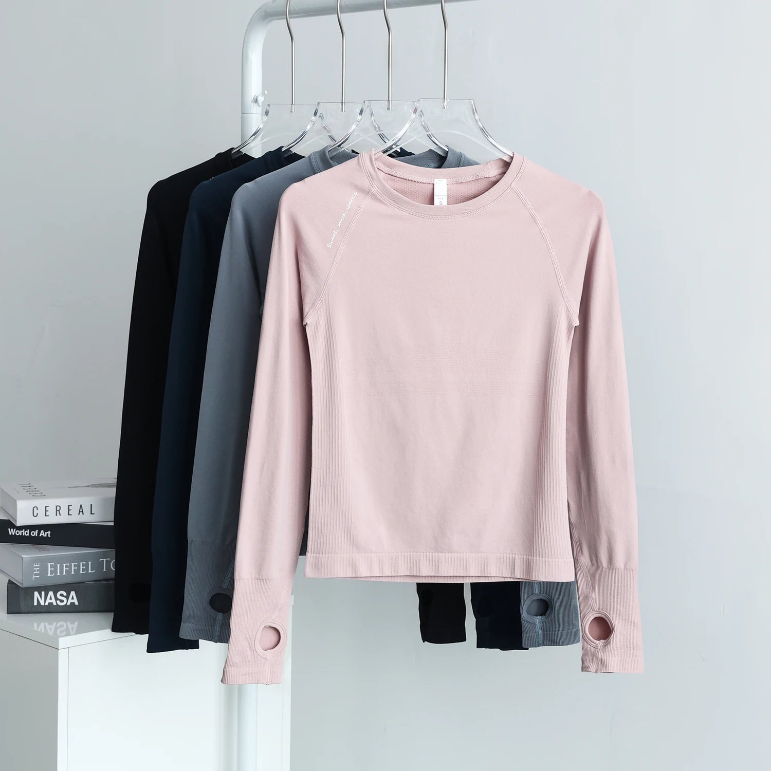 Women's Outdoor Sports Shirt Yoga Wear Fitness T-Shirt Running Workout Tops T-shirt Female Sportswear Exercise Gym Clothing